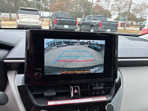 New 2026 Toyota Corolla Cross L image 18