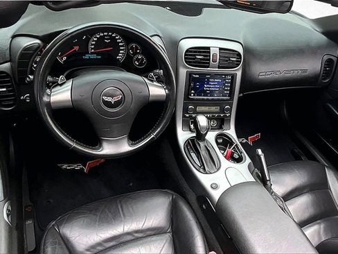 Used 2006 Chevrolet Corvette Coupe w/ Roof Package image 8