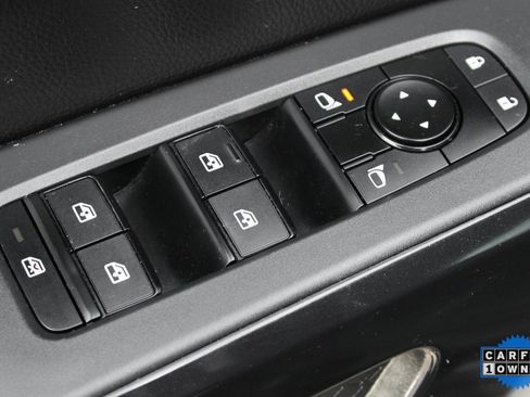 Used 2024 Nissan Pathfinder S image 15