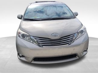 Used 2017 Toyota Sienna XLE w/ XLE Navigation Package FWD video 2