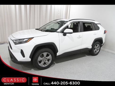 Certified 2024 Toyota RAV4 XLE AWD/4WD image 3