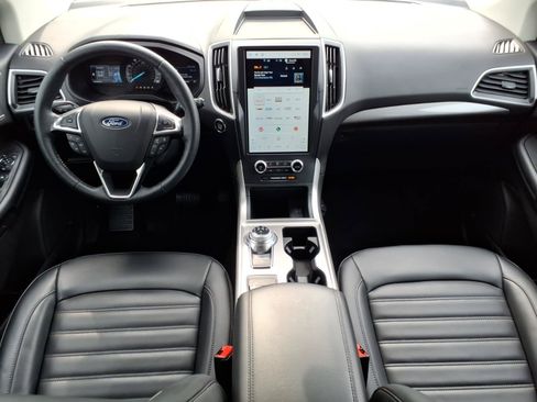 Certified 2024 Ford Edge SEL w/ Convenience Package AWD/4WD image 10