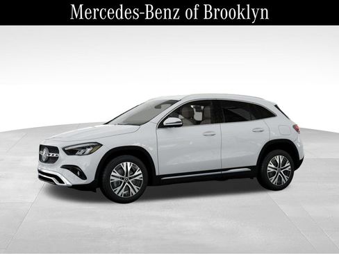 Certified 2025 Mercedes-Benz GLA 250 4MATIC image 37