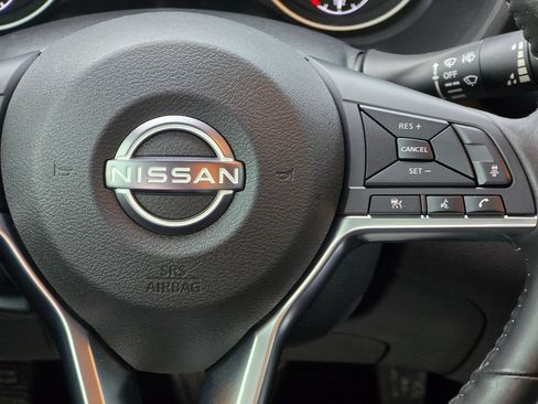 Used 2025 Nissan Sentra SV w/ All-Weather Package FWD image 14