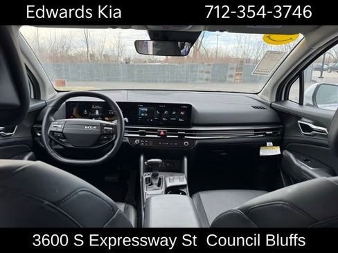 New 2026 Kia Sportage EX AWD/4WD image 17