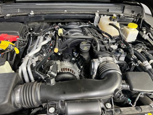 Used 2022 Jeep Gladiator Sport image 26