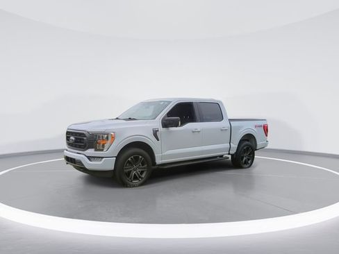 Used 2022 Ford F150 XLT w/ Equipment Group 302A High AWD/4WD image 4