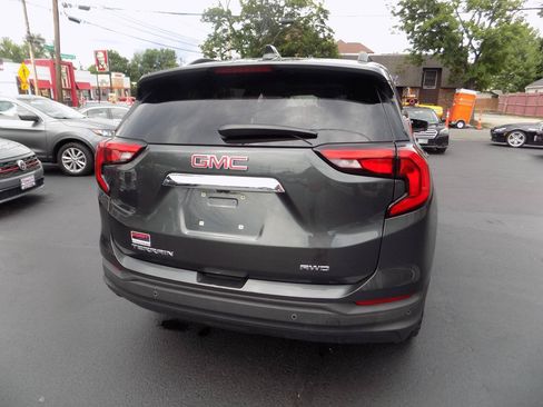 Used 2020 GMC Terrain SLE w/ Driver Convenience Package AWD/4WD image 5
