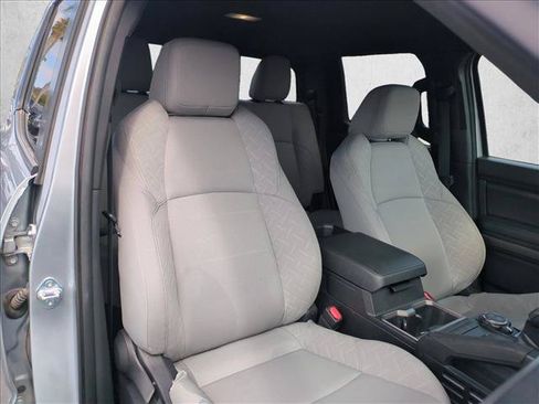 Used 2025 Toyota Tacoma SR5 AWD/4WD image 19
