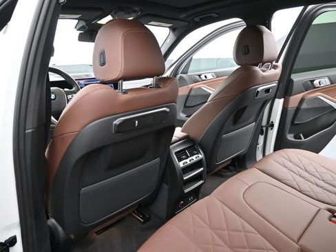 Certified 2025 BMW X5 sDrive40i w/ Parking Assistance Package image 29