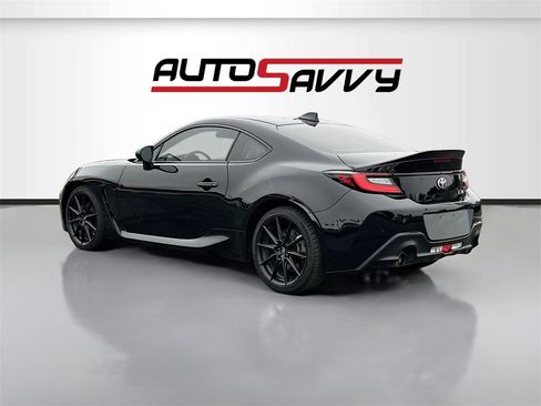 Used 2025 Toyota GR86 Premium image 5