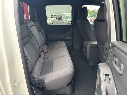 New 2026 Nissan Frontier SV w/ SV Convenience Package AWD/4WD image 27