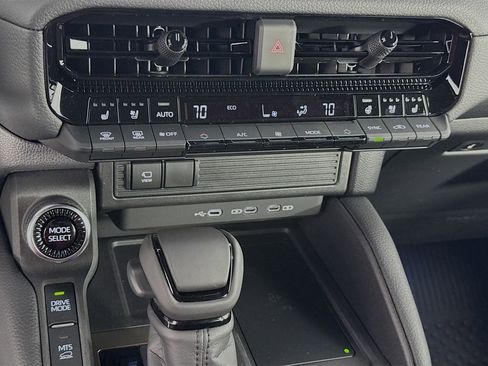 New 2026 Toyota Land Cruiser image 15