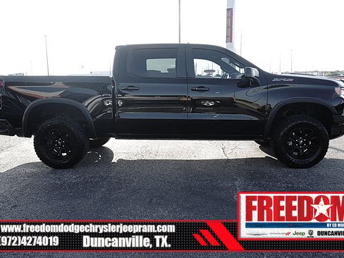 Used 2024 Chevrolet Silverado 1500 ZR2 w/ Technology Package AWD/4WD image 5
