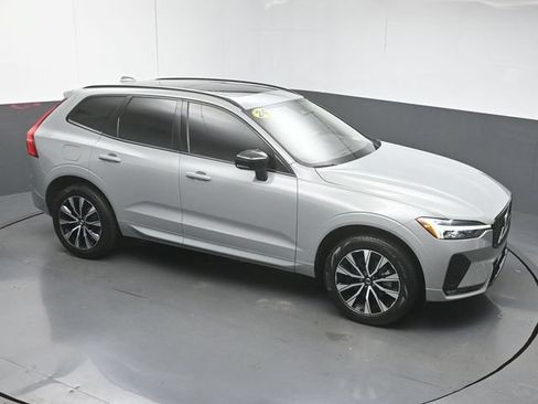 Used 2024 Volvo XC60 B5 Core AWD/4WD image 43