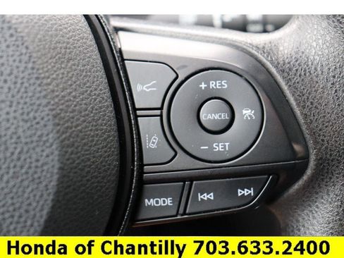 Used 2021 Toyota RAV4 XLE image 12