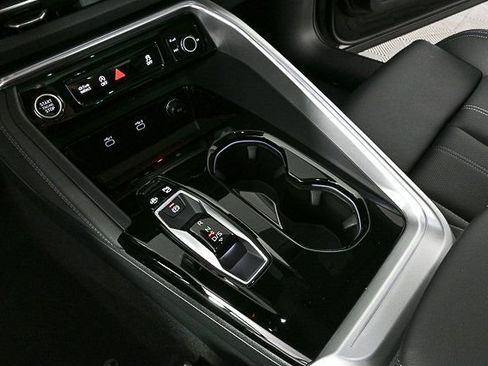 New 2025 Audi Q5 Premium Plus image 16