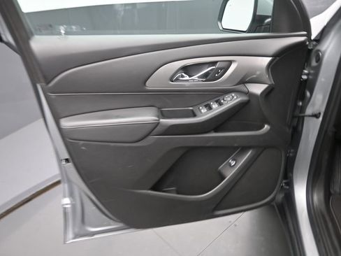 Used 2023 Chevrolet Traverse LT w/ Rear Camera Mirror Package AWD/4WD image 22