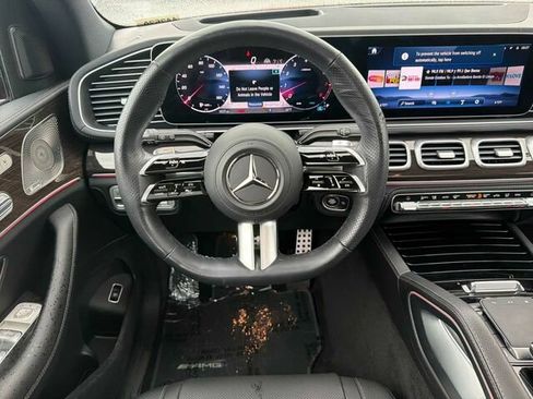 Certified 2025 Mercedes-Benz GLS 450 4MATIC image 16