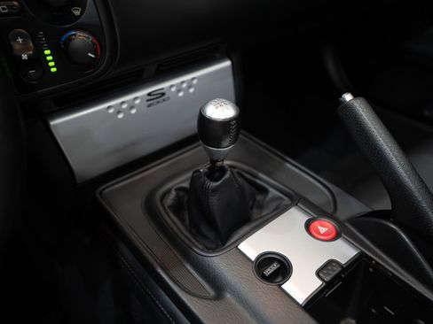 Used 2004 Honda S2000 image 19
