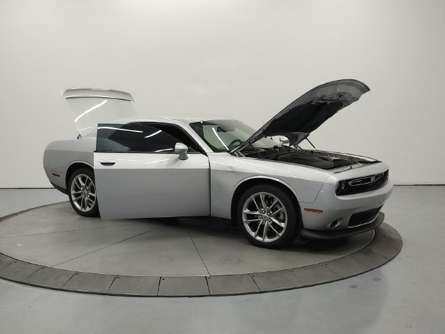 Used 2022 Dodge Challenger GT AWD/4WD image 10
