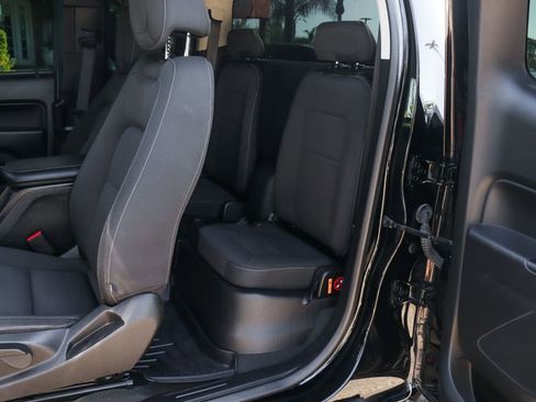 Used 2022 Chevrolet Colorado LT w/ Redline Special Edition image 21