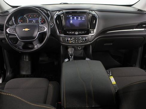 Used 2021 Chevrolet Traverse LT image 10