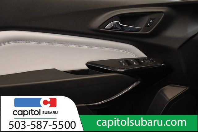 Used 2025 Chevrolet Trax LT FWD image 9