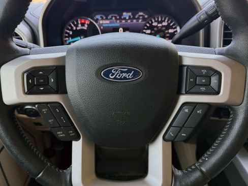Used 2019 Ford F450 Lariat w/ Lariat Ultimate Package AWD/4WD image 16