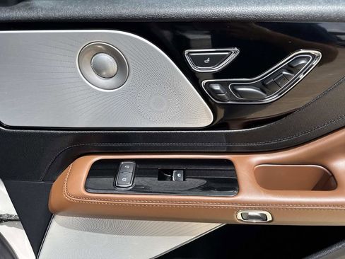 Used 2023 Lincoln Aviator Grand Touring w/ Equipment Group 301A AWD/4WD image 16