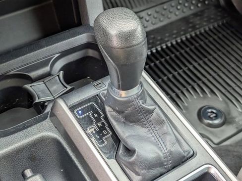 Used 2019 Toyota Tacoma SR5 image 18