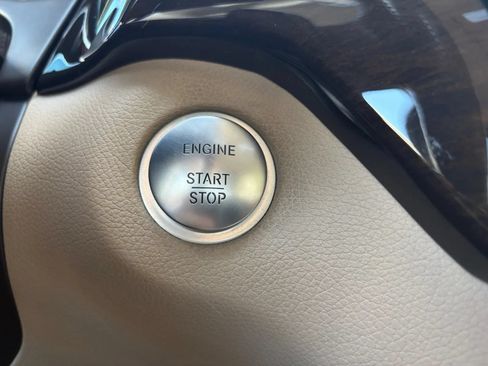 Used 2017 Mercedes-Benz GLE 350 4MATIC image 26