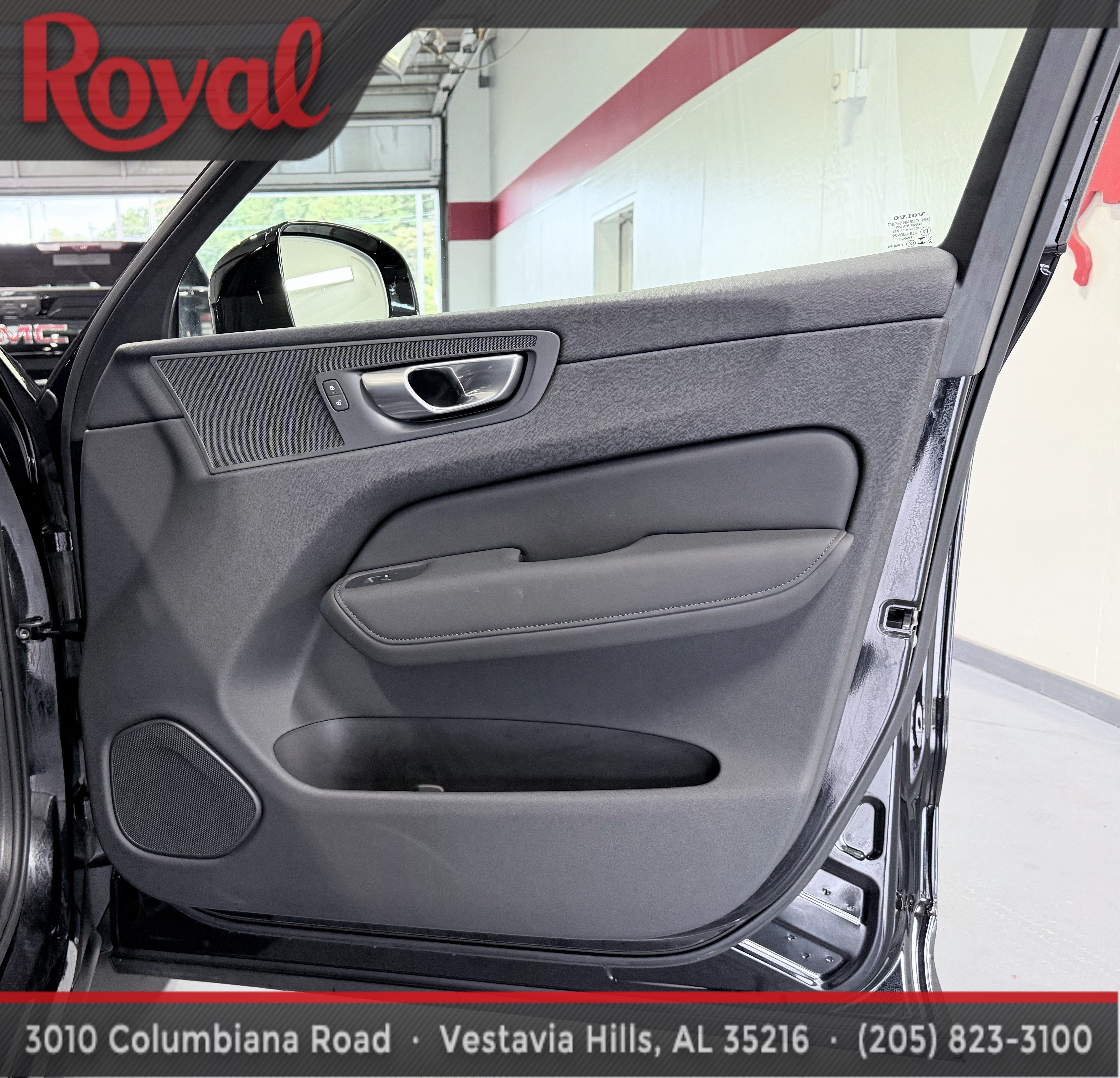 Certified 2026 Volvo XC60 B5 Core AWD/4WD image 15