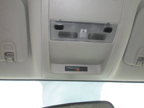 Used 2011 Chevrolet Silverado 2500 W/T AWD/4WD image 19