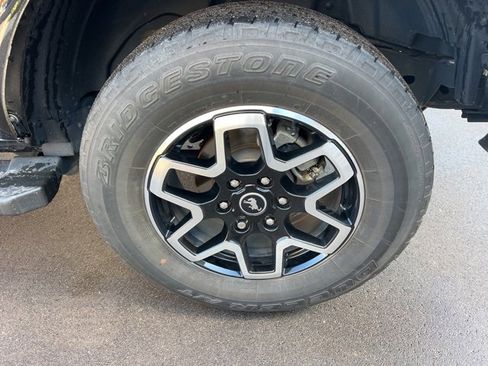 Used 2022 Ford Bronco Outer Banks image 9