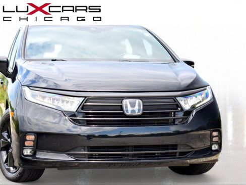 Used 2023 Honda Odyssey Sport image 3