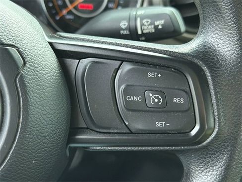Used 2020 Jeep Gladiator Sport image 30