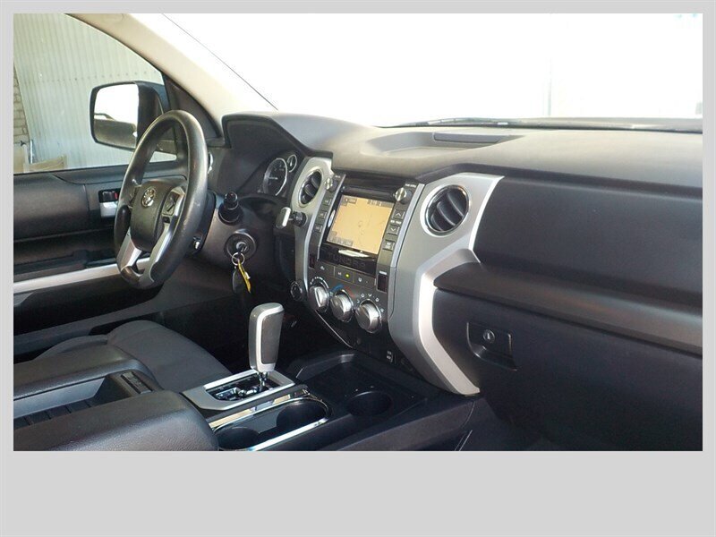 Used 2017 Toyota Tundra SR5 AWD/4WD image 20