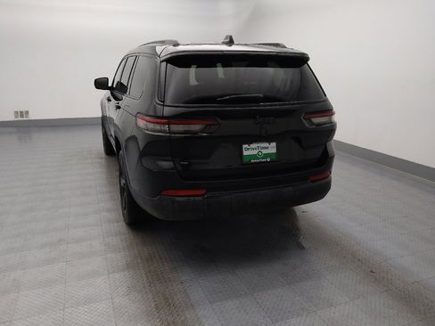 Used 2023 Jeep Grand Cherokee L Laredo image 6