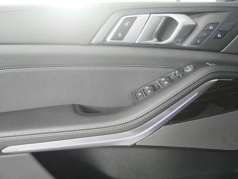 Certified 2026 BMW X5 xDrive40i AWD/4WD image 9