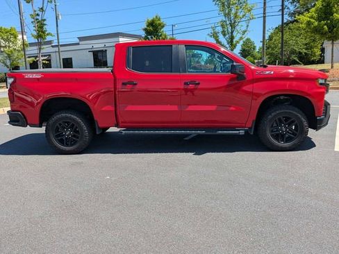 Used 2020 Chevrolet Silverado 1500 LT Trail Boss image 3