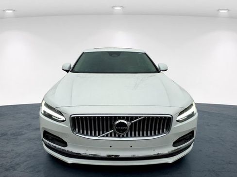 Used 2022 Volvo S90 B6 Inscription w/ Advanced Package image 3