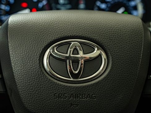 Used 2021 Toyota Highlander Limited image 28