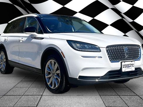 Used 2022 Lincoln Corsair AWD w/ Premium Package image 11