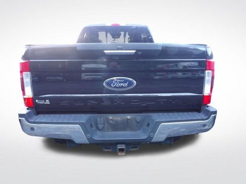 Used 2017 Ford F250 Lariat w/ Lariat Value Package AWD/4WD image 13