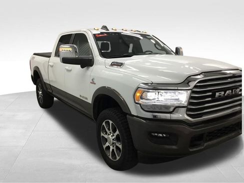 Used 2024 RAM 2500 Limited w/ Safety Group AWD/4WD image 4