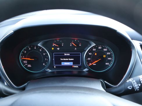 Used 2019 Chevrolet Equinox LT image 35