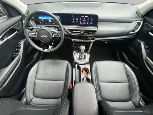 Certified 2024 Kia Seltos EX image 4