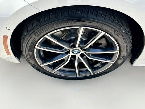Used 2019 BMW 330i Sedan w/ Convenience Package RWD image 32