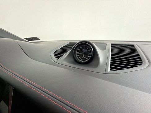 Certified 2026 Porsche Macan S AWD/4WD image 41